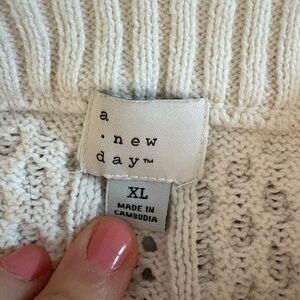 A New Day women's XL off white sweater